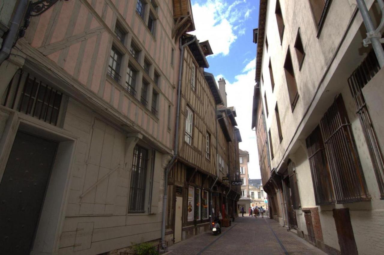 Appartamento Le Sacre Troyes Esterno foto